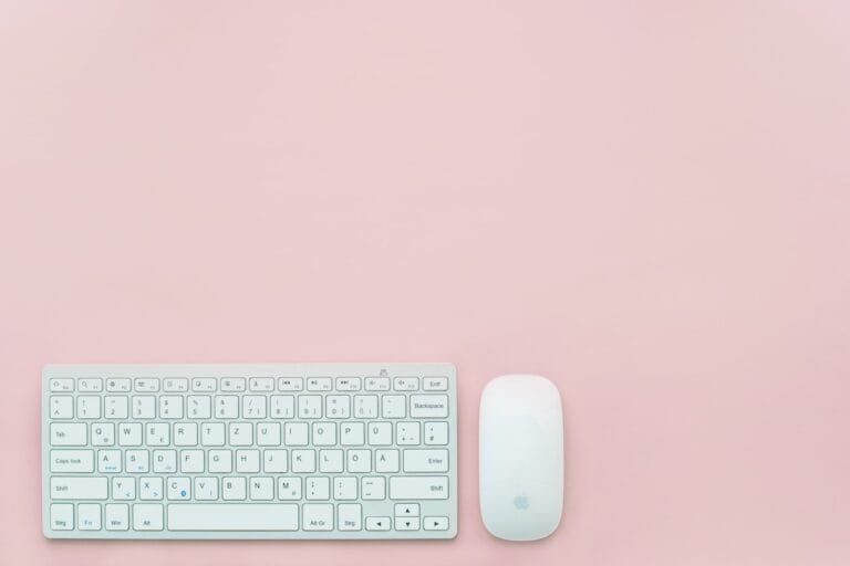 Perfect Keyboard and Mouse Positioning in Gaming, 7 Key tips ...