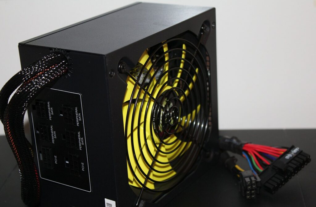 Image of a computer's PSU showing the power consumption of a Gaming PC